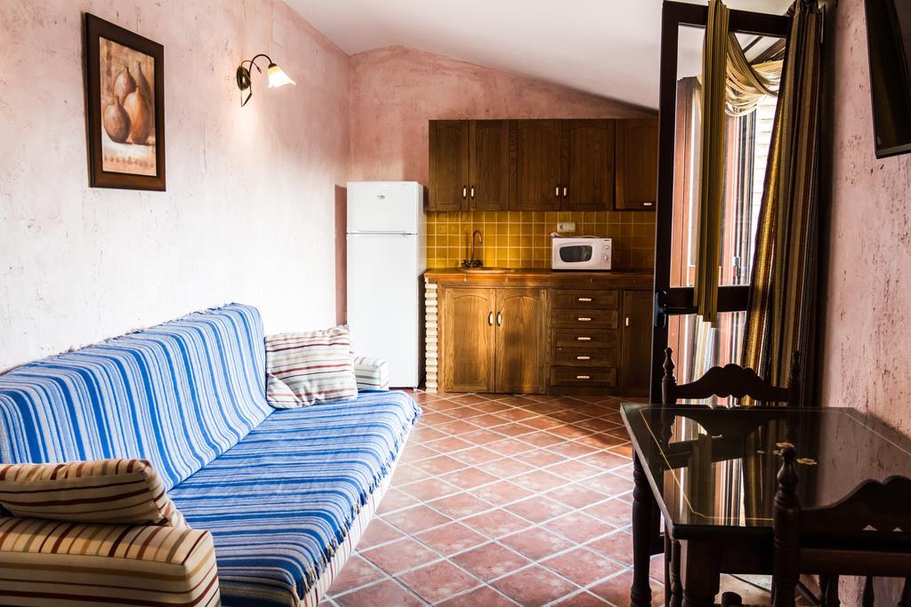 Aparthotel Rural 12 Canos Galaroza